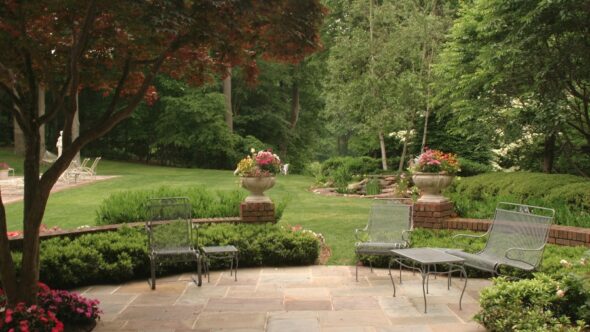 Perfectly maintained yard and patio plantings