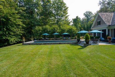 Ingelwood Custom Stone Patio and Plantings